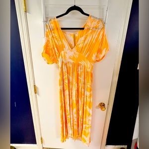 Selena Yellow Floral V-neck Midi Dress